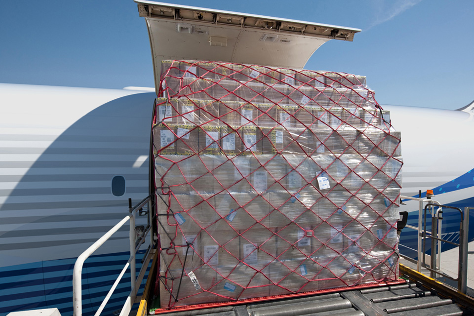 Boeing prevê que transporte aéreo de carga vai dobrar até 2043 impulsionado por crescimento em mercados emergentes